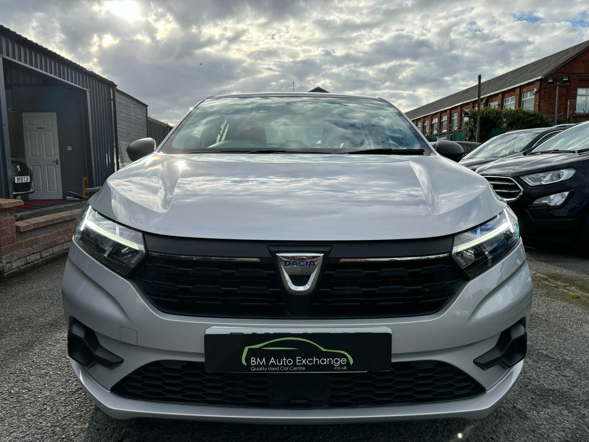 Dacia Sandero HATCHBACK in Down