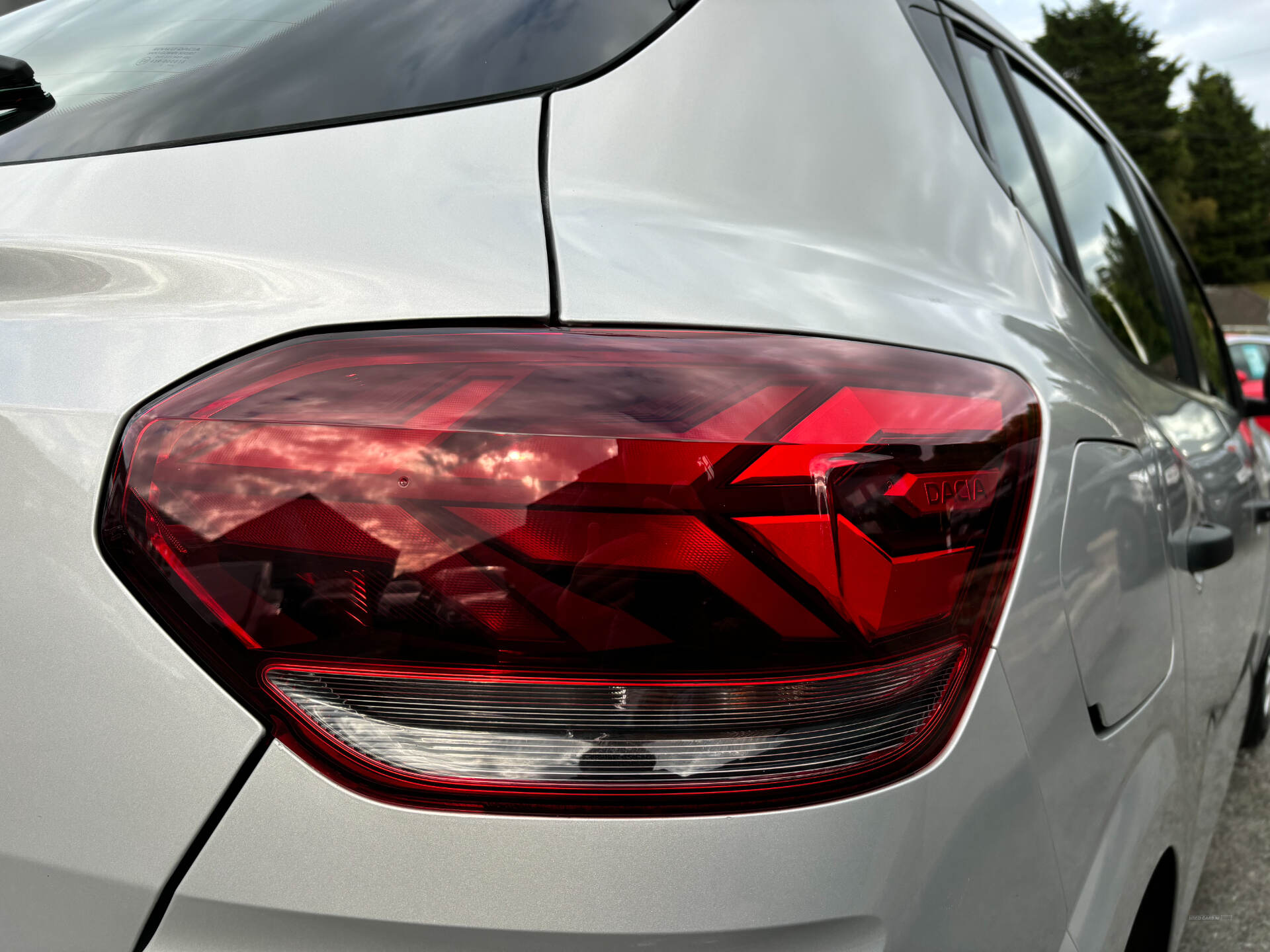 Dacia Sandero HATCHBACK in Down