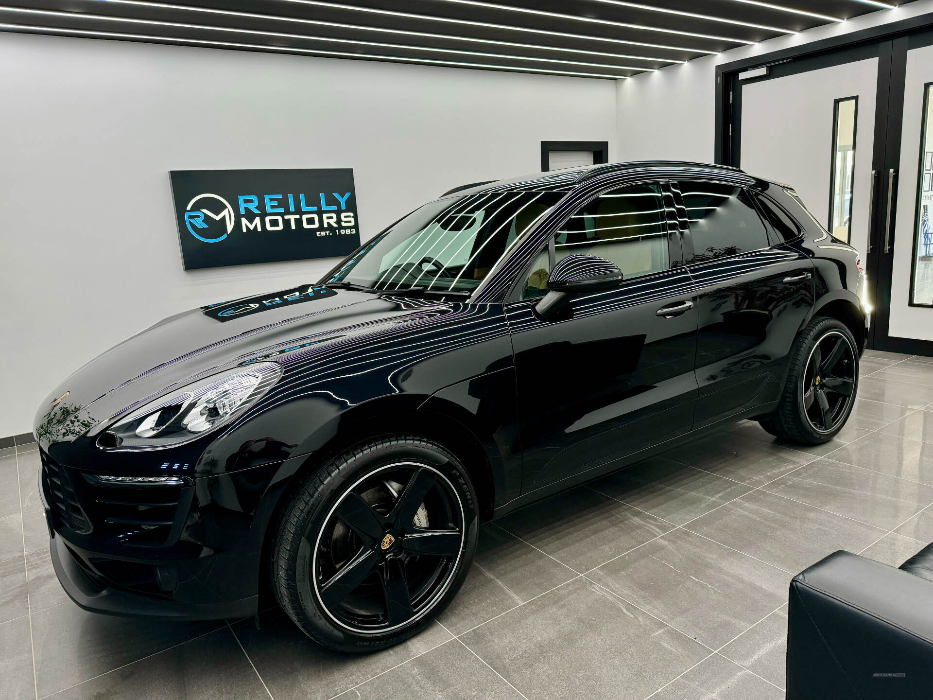 Porsche Macan DIESEL ESTATE in Derry / Londonderry