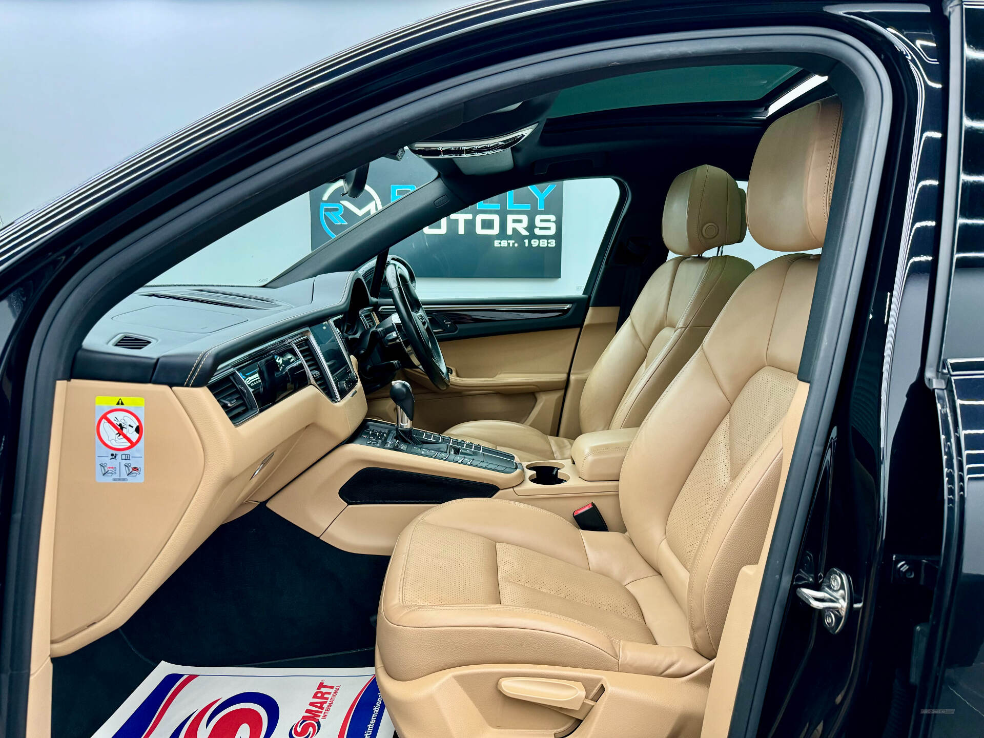 Porsche Macan DIESEL ESTATE in Derry / Londonderry