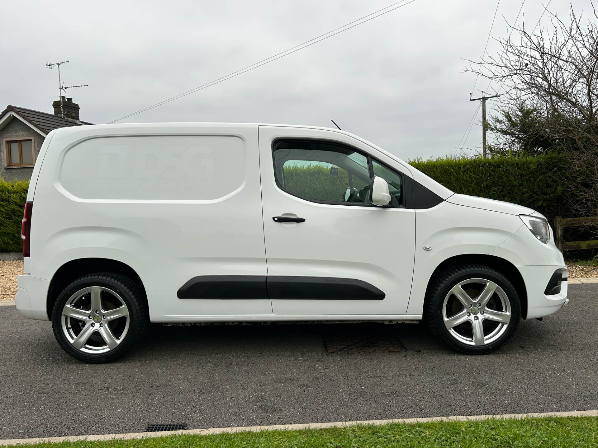 Oct 2021 Vauxhall Combo 2300 1.5 Turbo D 100ps H1 Sportive Van