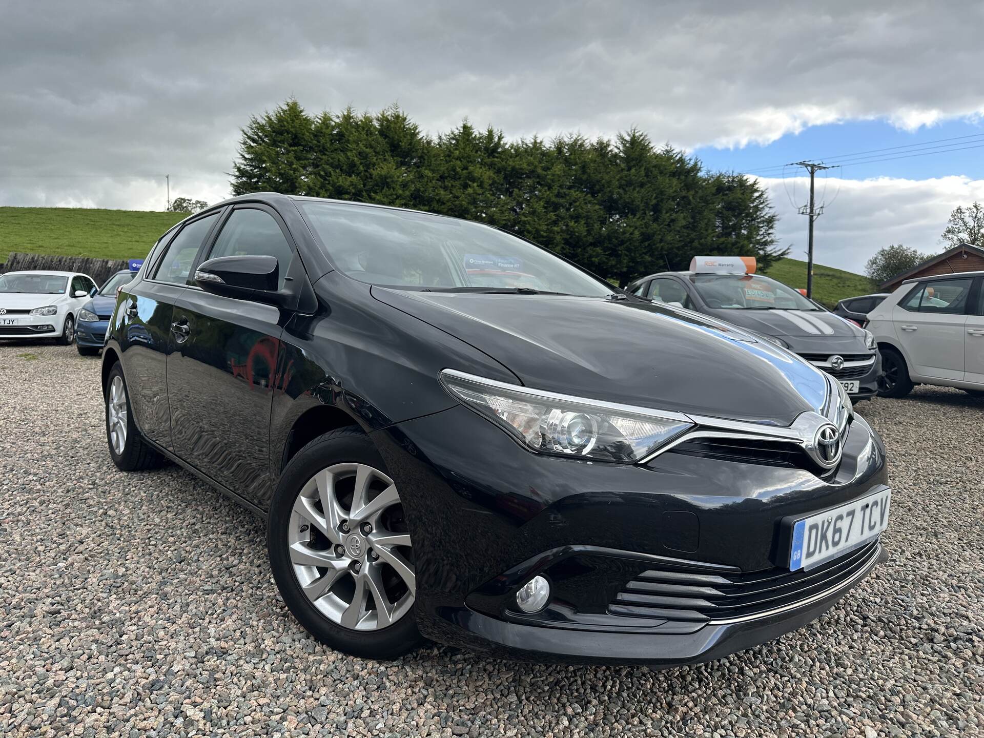 Toyota Auris HATCHBACK in Fermanagh