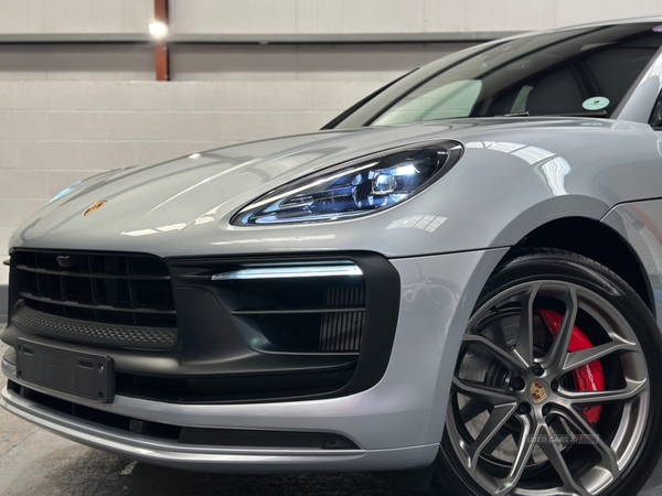 Porsche Macan ESTATE in Antrim