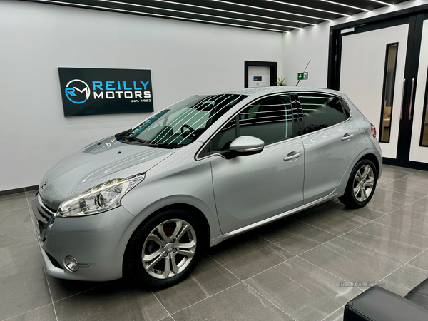 Peugeot 208 DIESEL HATCHBACK in Derry / Londonderry