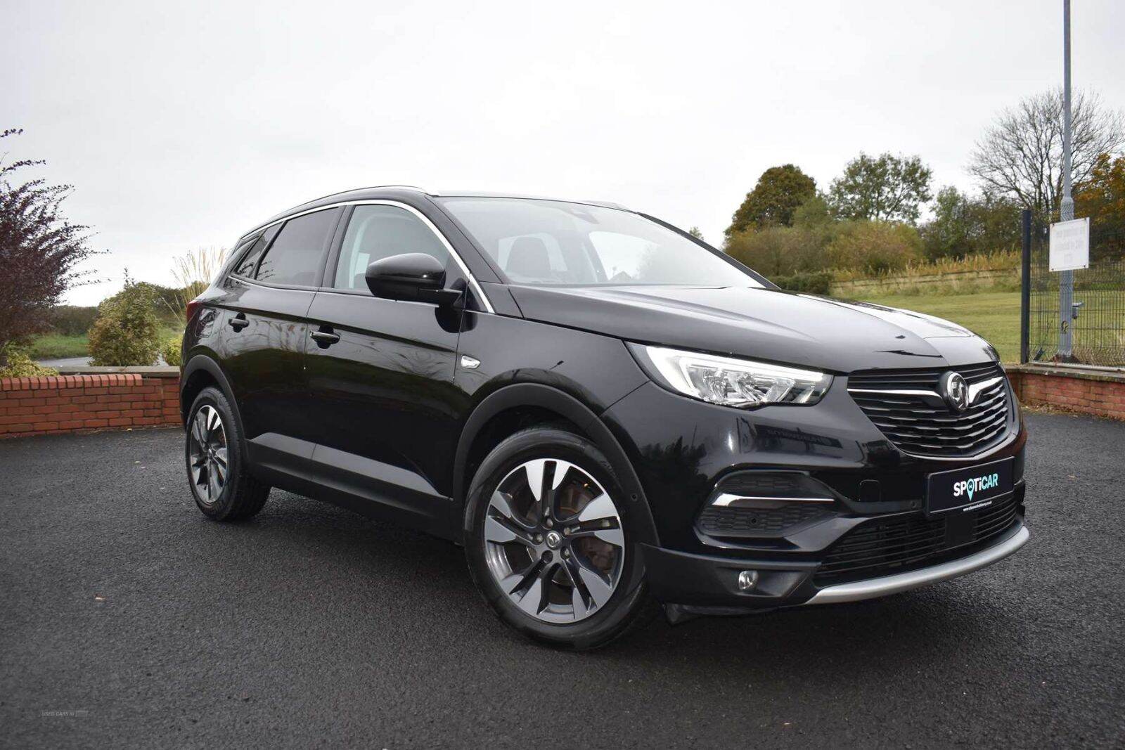 Apr 2021 Vauxhall Grandland X 1.5 Turbo D SRi Nav 5dr