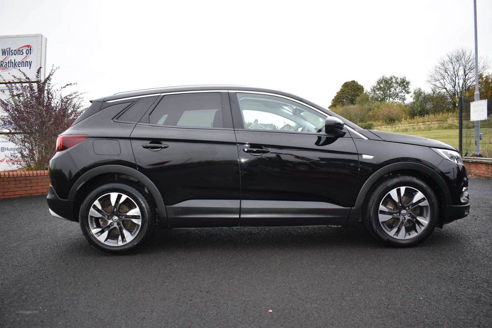 Apr 2021 Vauxhall Grandland X 1.5 Turbo D SRi Nav 5dr