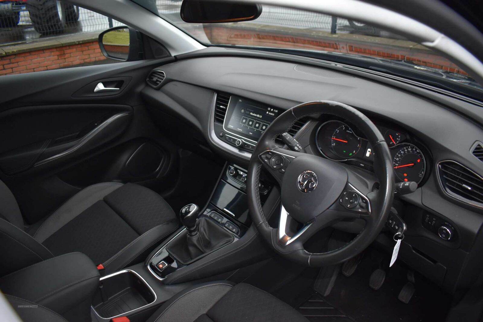 Apr 2021 Vauxhall Grandland X 1.5 Turbo D SRi Nav 5dr