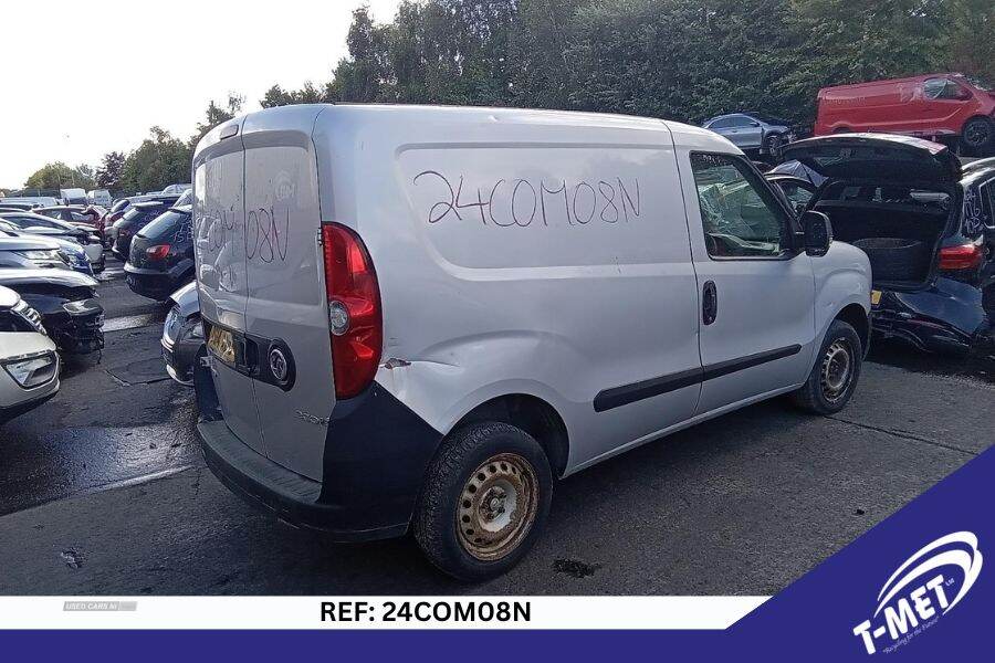 Aug 2014 Vauxhall Combo 2000 1.3 CDTI 16V ecoFLEX H1 Van