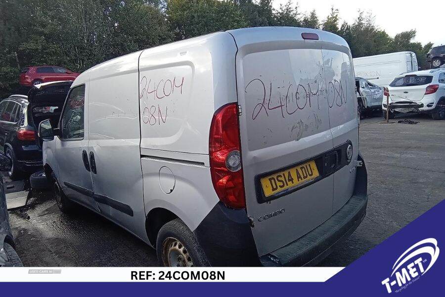 Aug 2014 Vauxhall Combo 2000 1.3 CDTI 16V ecoFLEX H1 Van