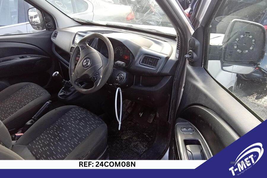 Aug 2014 Vauxhall Combo 2000 1.3 CDTI 16V ecoFLEX H1 Van