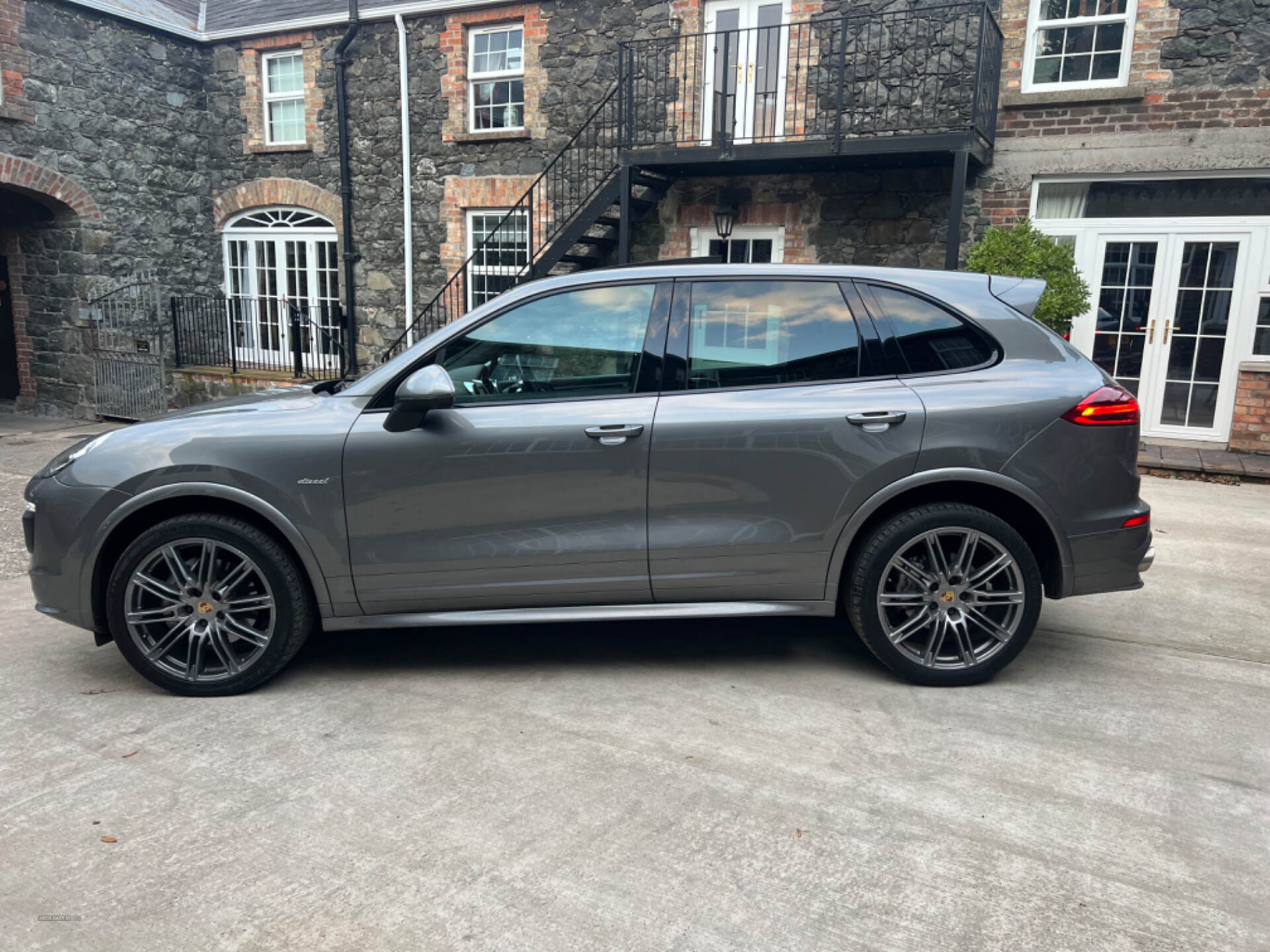 Porsche Cayenne DIESEL ESTATE in Antrim