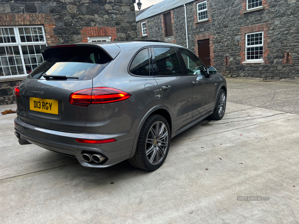 Porsche Cayenne DIESEL ESTATE in Antrim