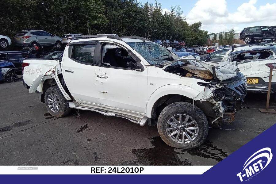 Sep 2017 Mitsubishi L200 Double Cab DI-D 178 Titan 4WD