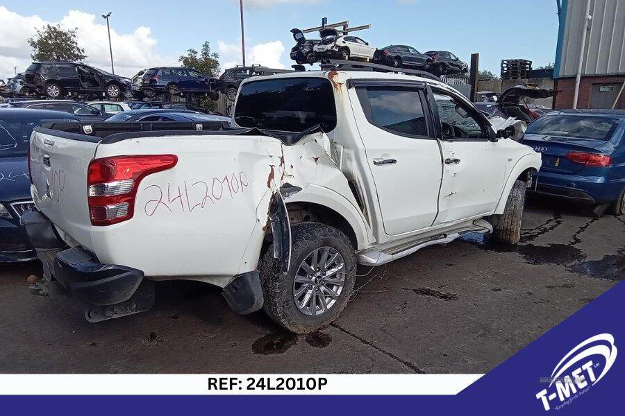 Sep 2017 Mitsubishi L200 Double Cab DI-D 178 Titan 4WD