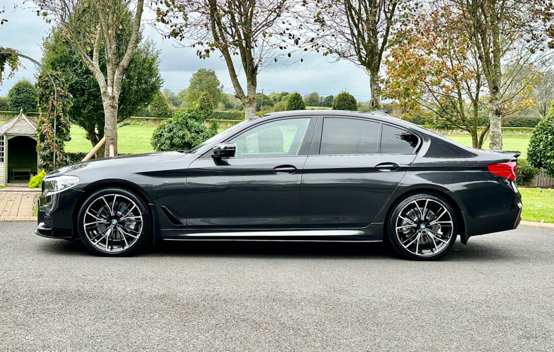 BMW 5 Series DIESEL SALOON in Antrim