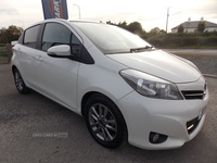 Toyota Yaris HATCHBACK in Down