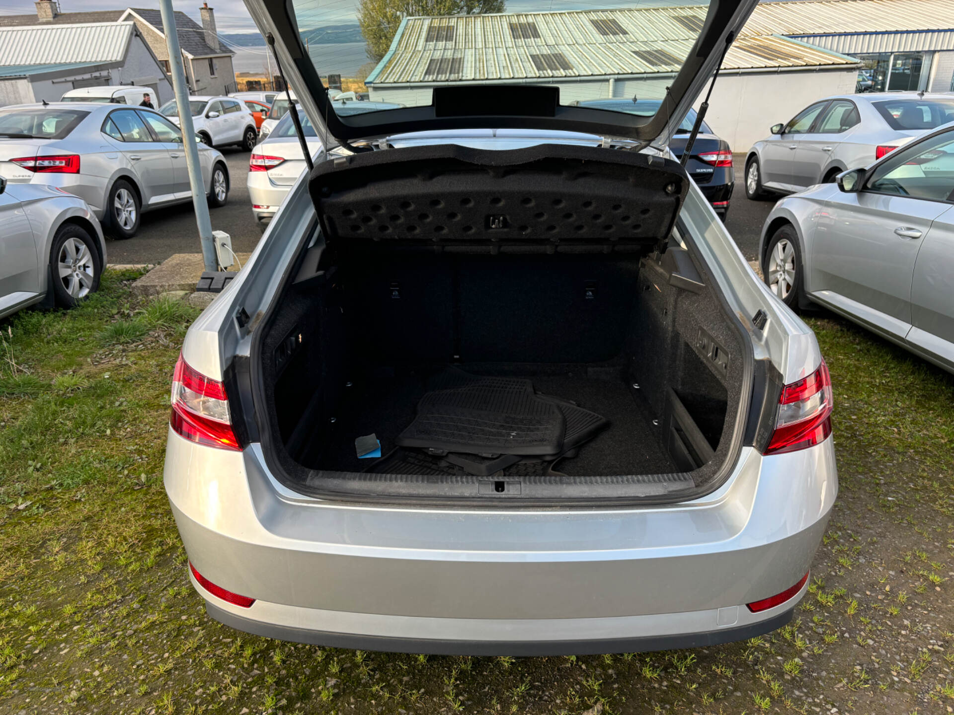 Skoda Superb in Derry / Londonderry