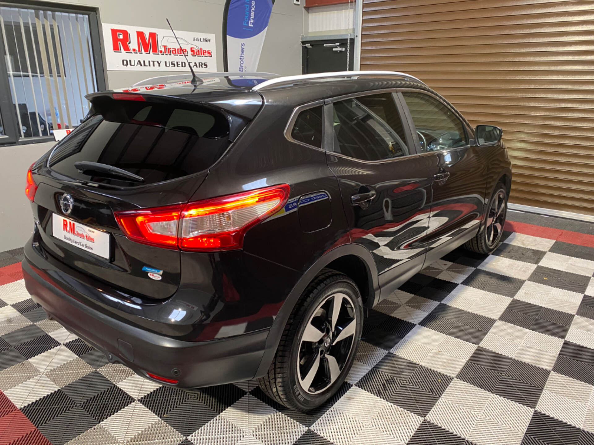 Nissan Qashqai DIESEL HATCHBACK in Tyrone