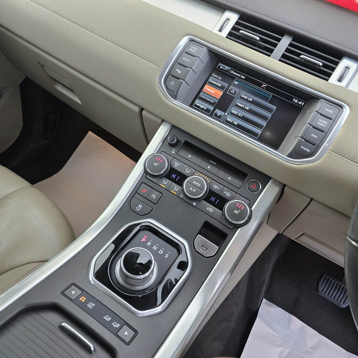 Jul 2014 Land Rover Range Rover Evoque 2.2 SD4 Pure 5dr Auto [9] [Tech Pack]