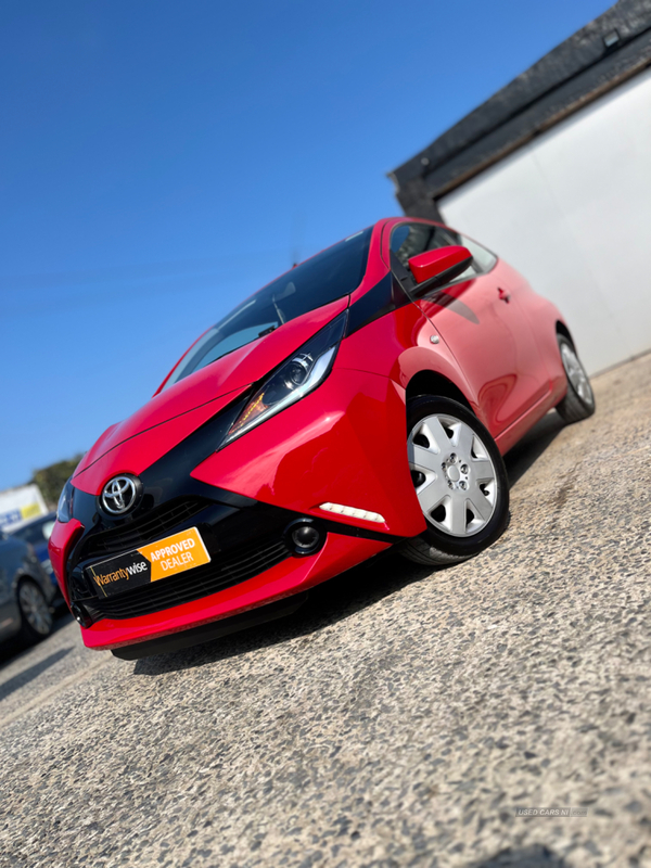 Toyota Aygo HATCHBACK in Down