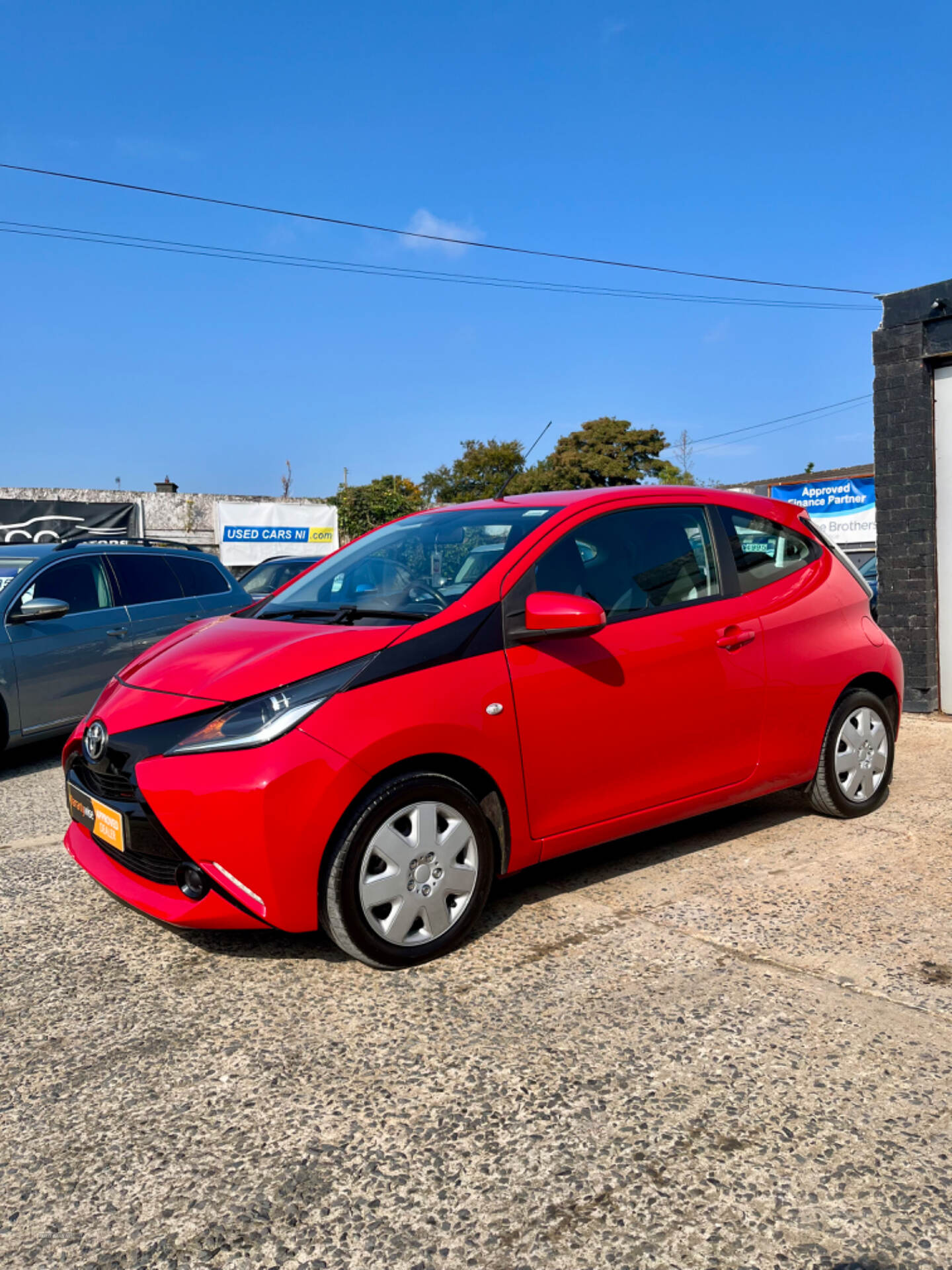 Toyota Aygo HATCHBACK in Down