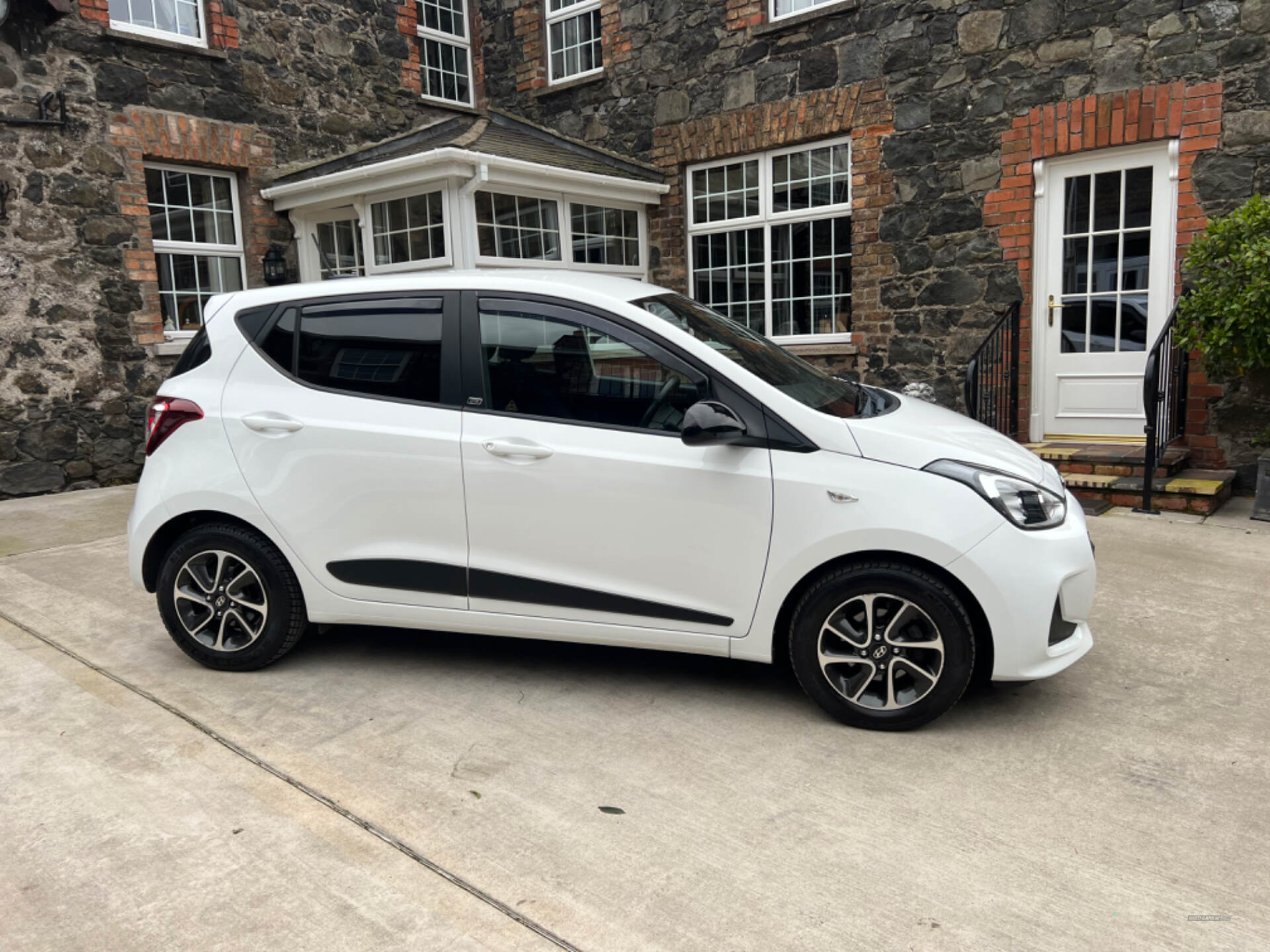 Hyundai i10 HATCHBACK SPECIAL EDITIONS in Antrim