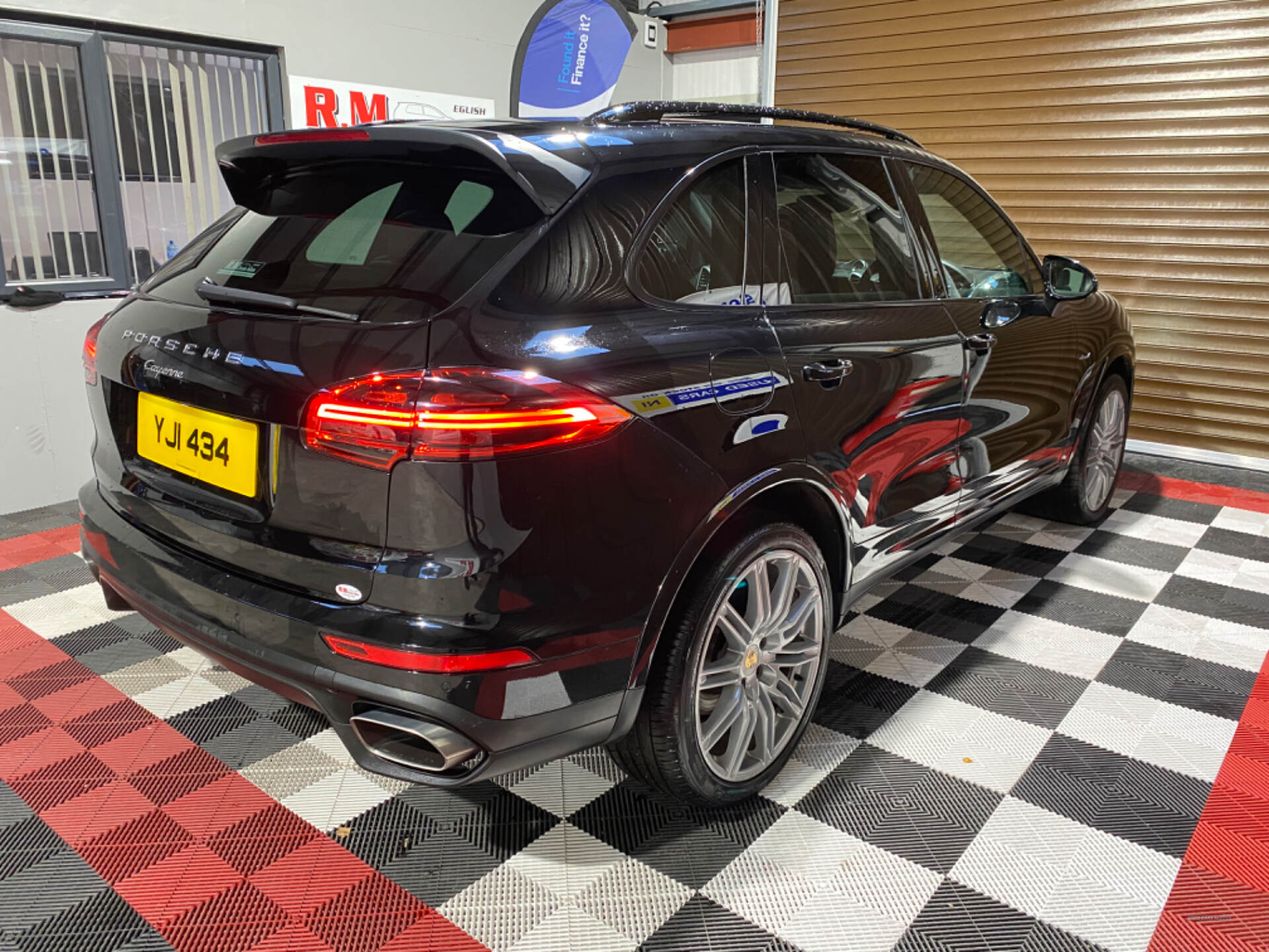 Porsche Cayenne ESTATE SPECIAL EDITIONS in Tyrone