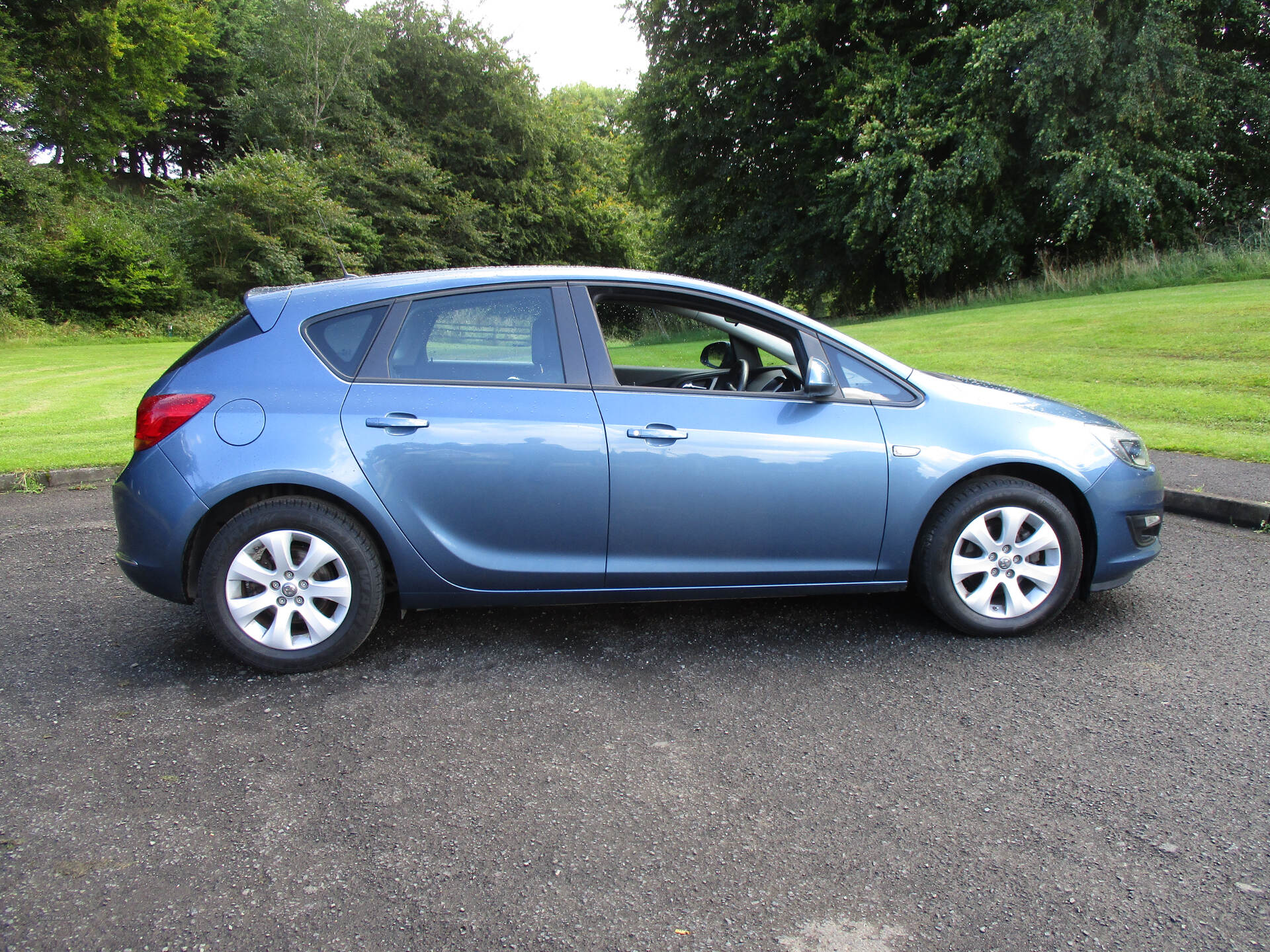 Vauxhall Astra HATCHBACK in Derry / Londonderry