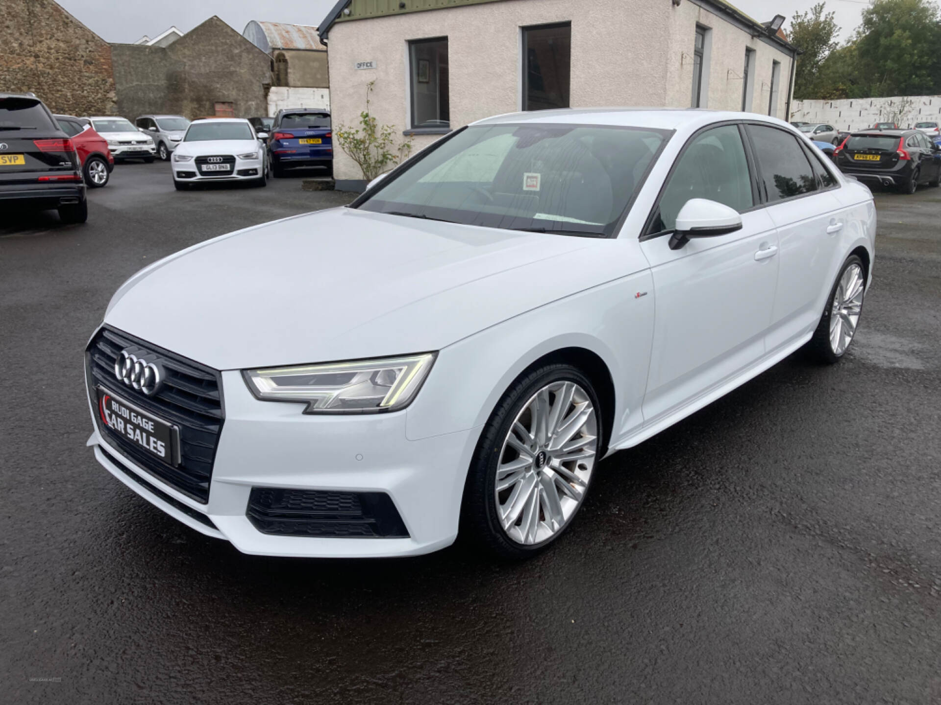 Audi A4 DIESEL SALOON in Antrim