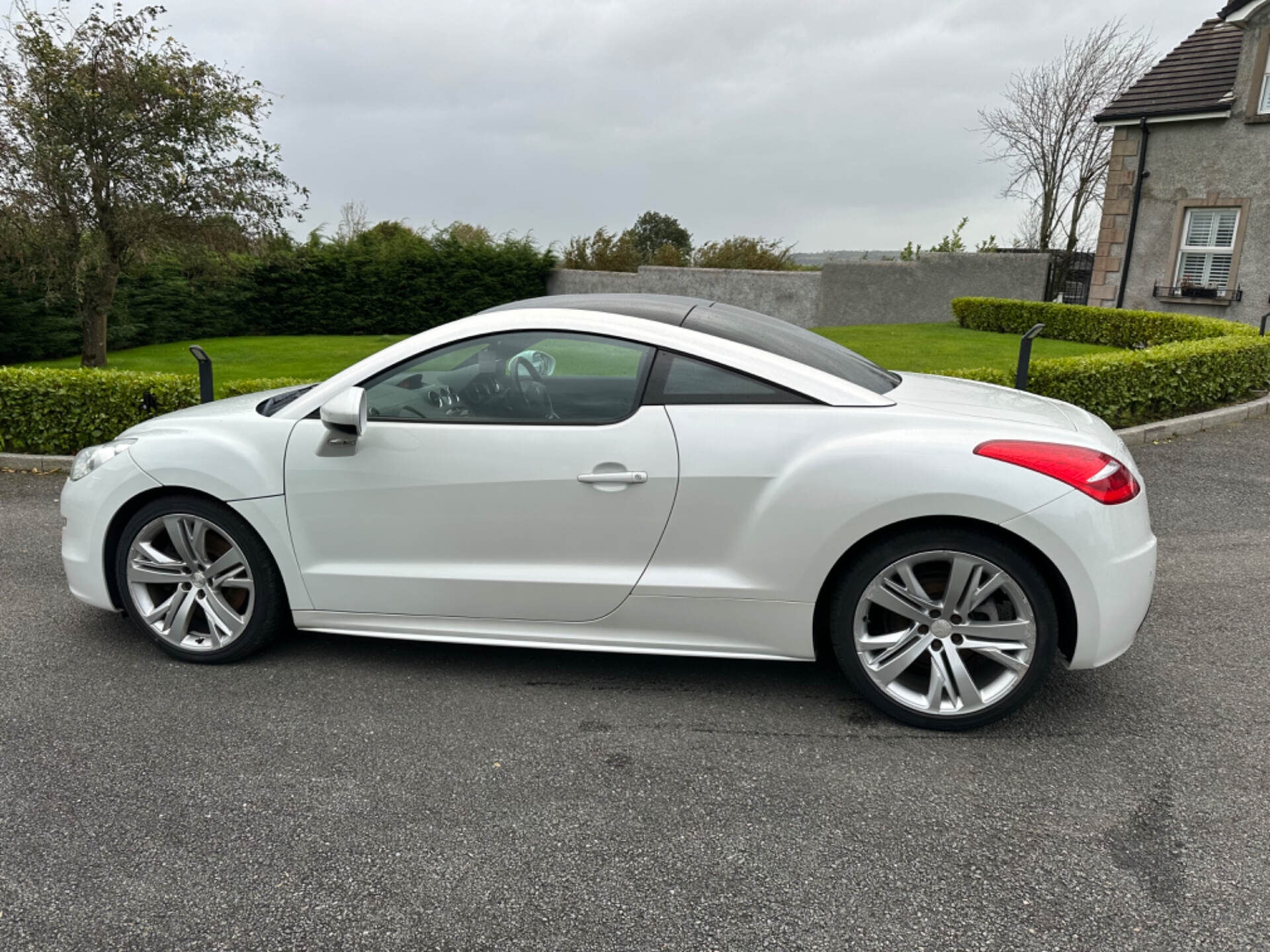 Apr 2014 Peugeot RCZ 2.0 HDi GT 2dr