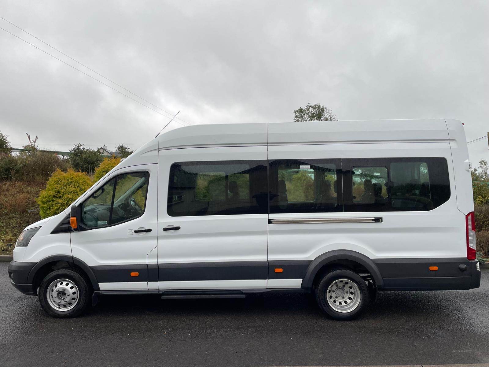 Ford Transit 460 L4 MINIBUS DIESEL RWD in Tyrone