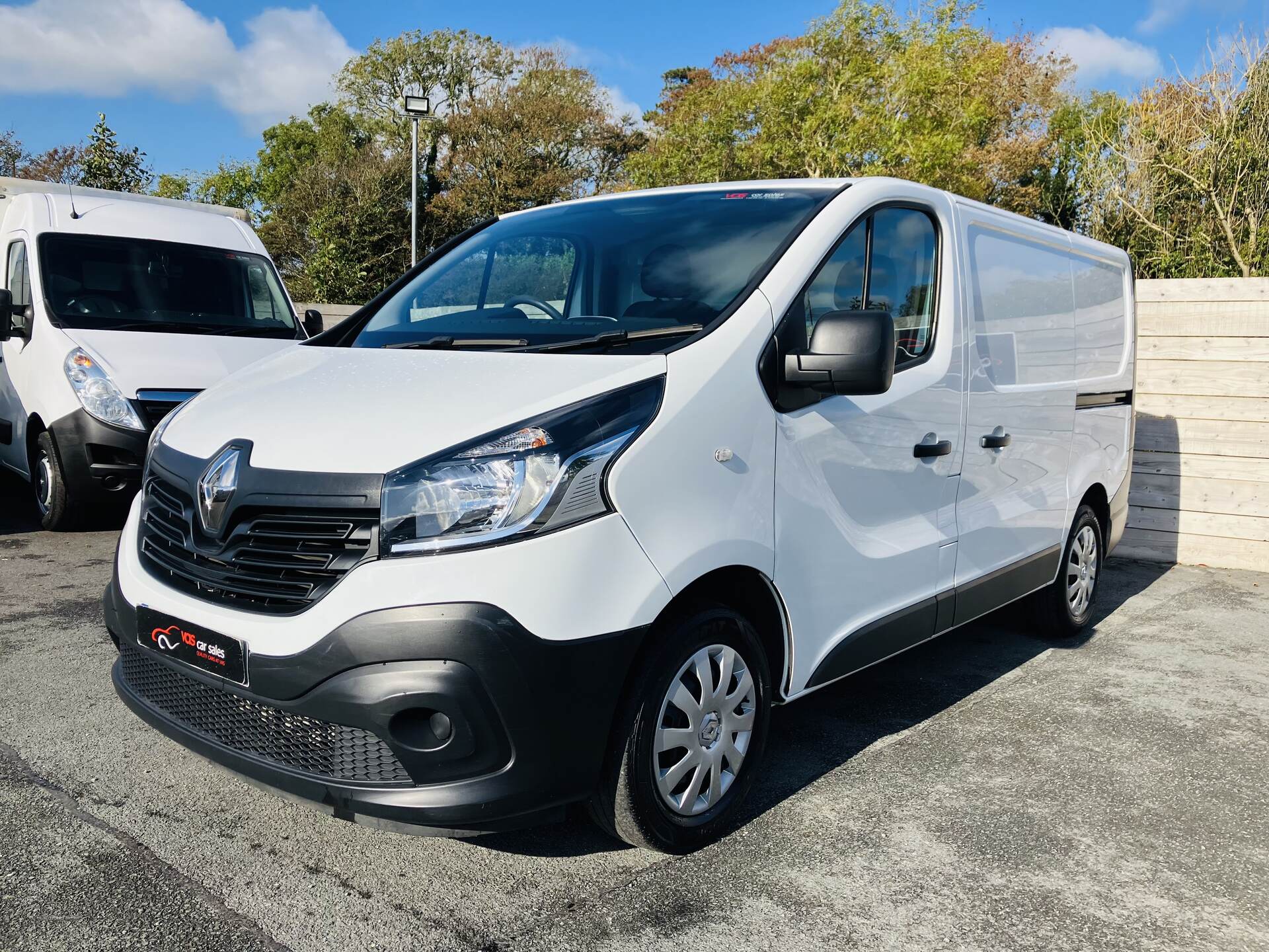 Renault Trafic SWB DIESEL in Down