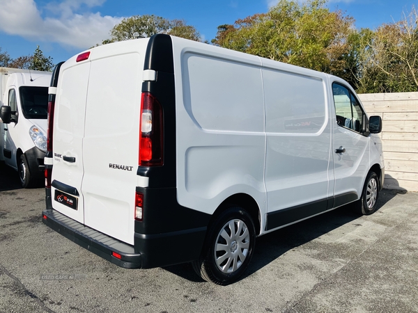 Renault Trafic SWB DIESEL in Down