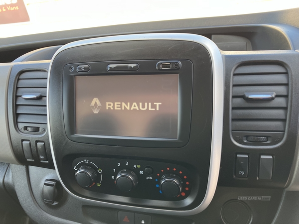 Renault Trafic SWB DIESEL in Down