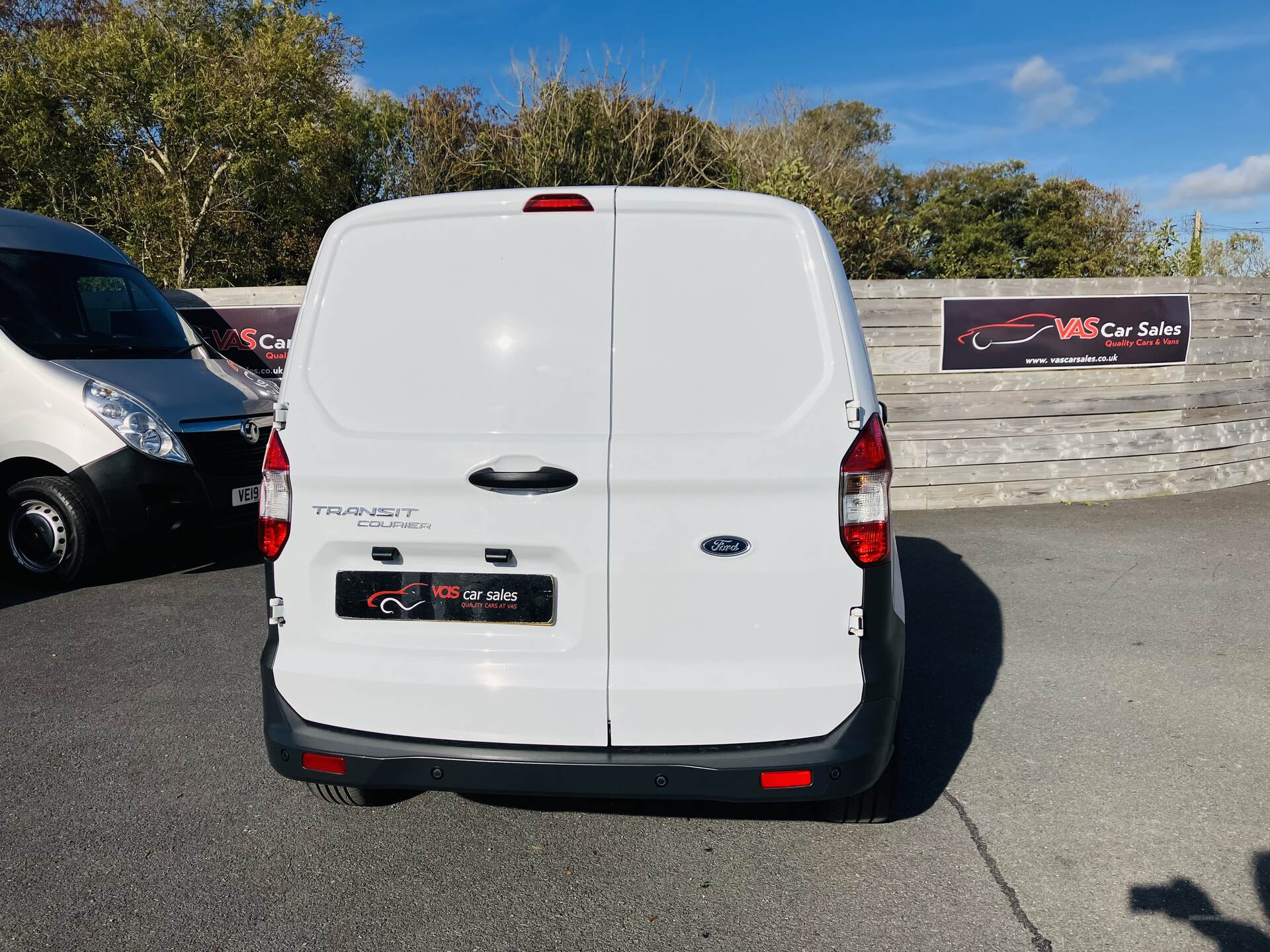 Ford Transit Courier PETROL in Down