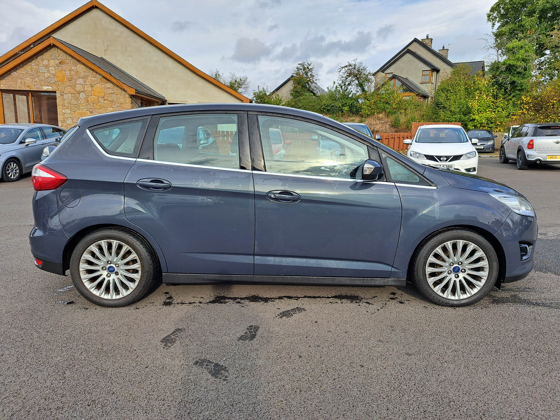 Ford C-max ESTATE in Antrim