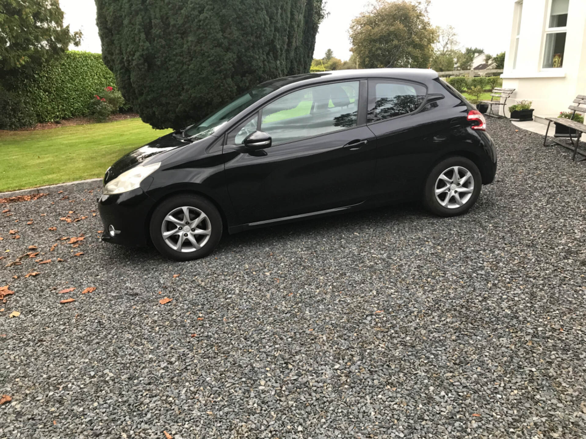 Peugeot 208 DIESEL HATCHBACK in Down