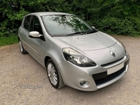 Renault Clio 1.1 DYNAMIQUE TOMTOM 16V 5d 75 BHP in Down