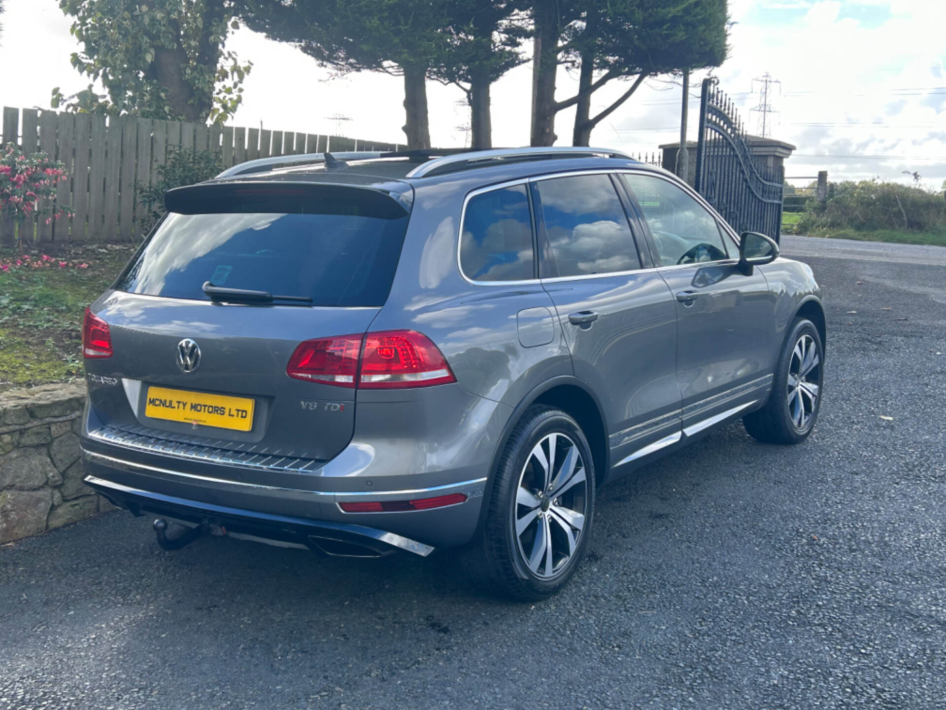 Volkswagen Touareg DIESEL ESTATE in Tyrone