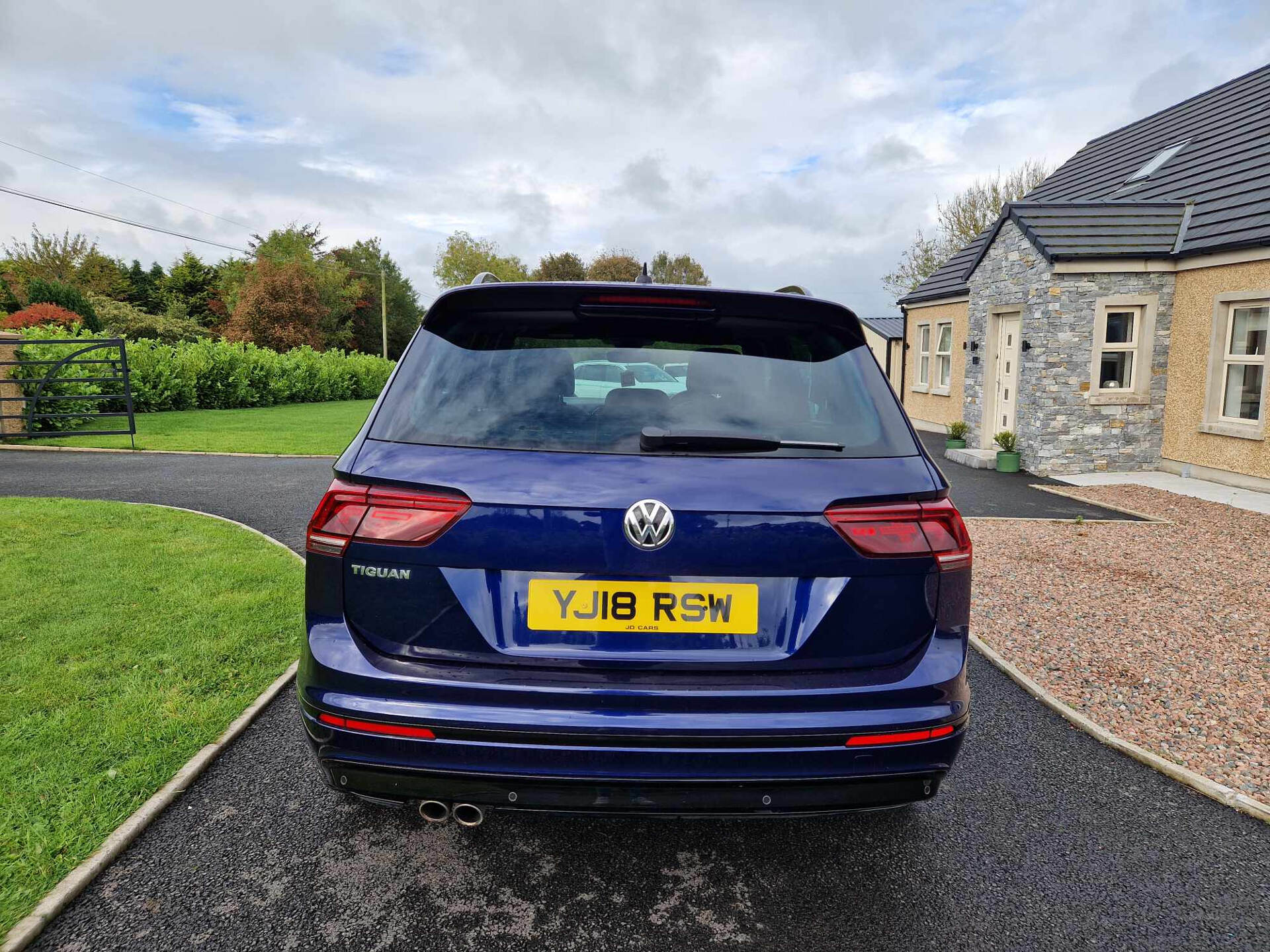 Volkswagen Tiguan DIESEL ESTATE in Down