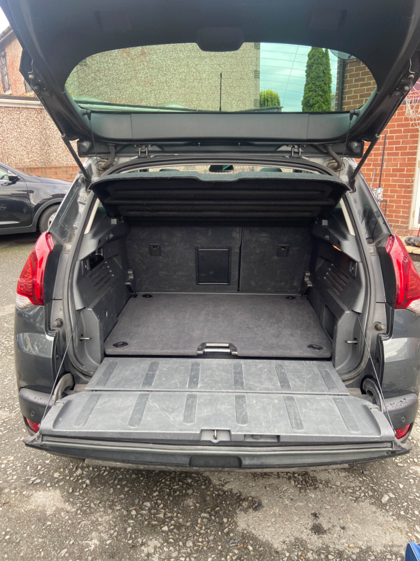 Peugeot 3008 DIESEL ESTATE in Armagh