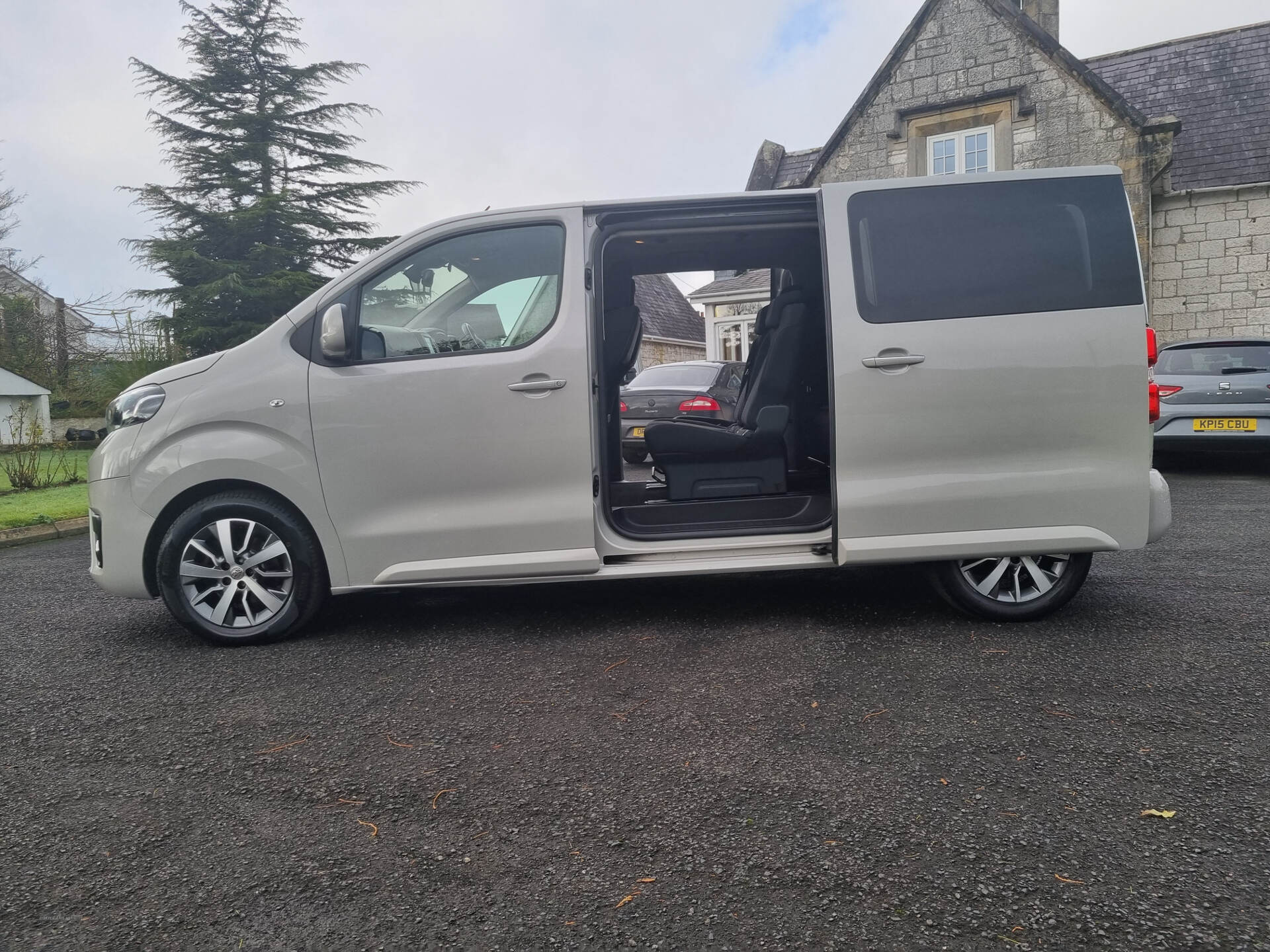 Toyota Proace Verso DIESEL ESTATE in Derry / Londonderry