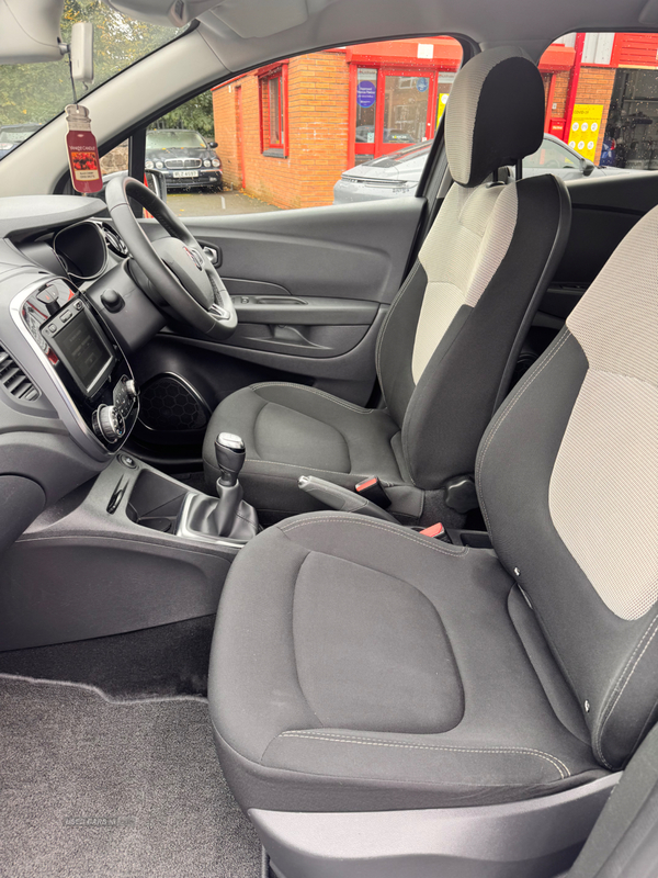 Renault Captur DIESEL HATCHBACK in Antrim