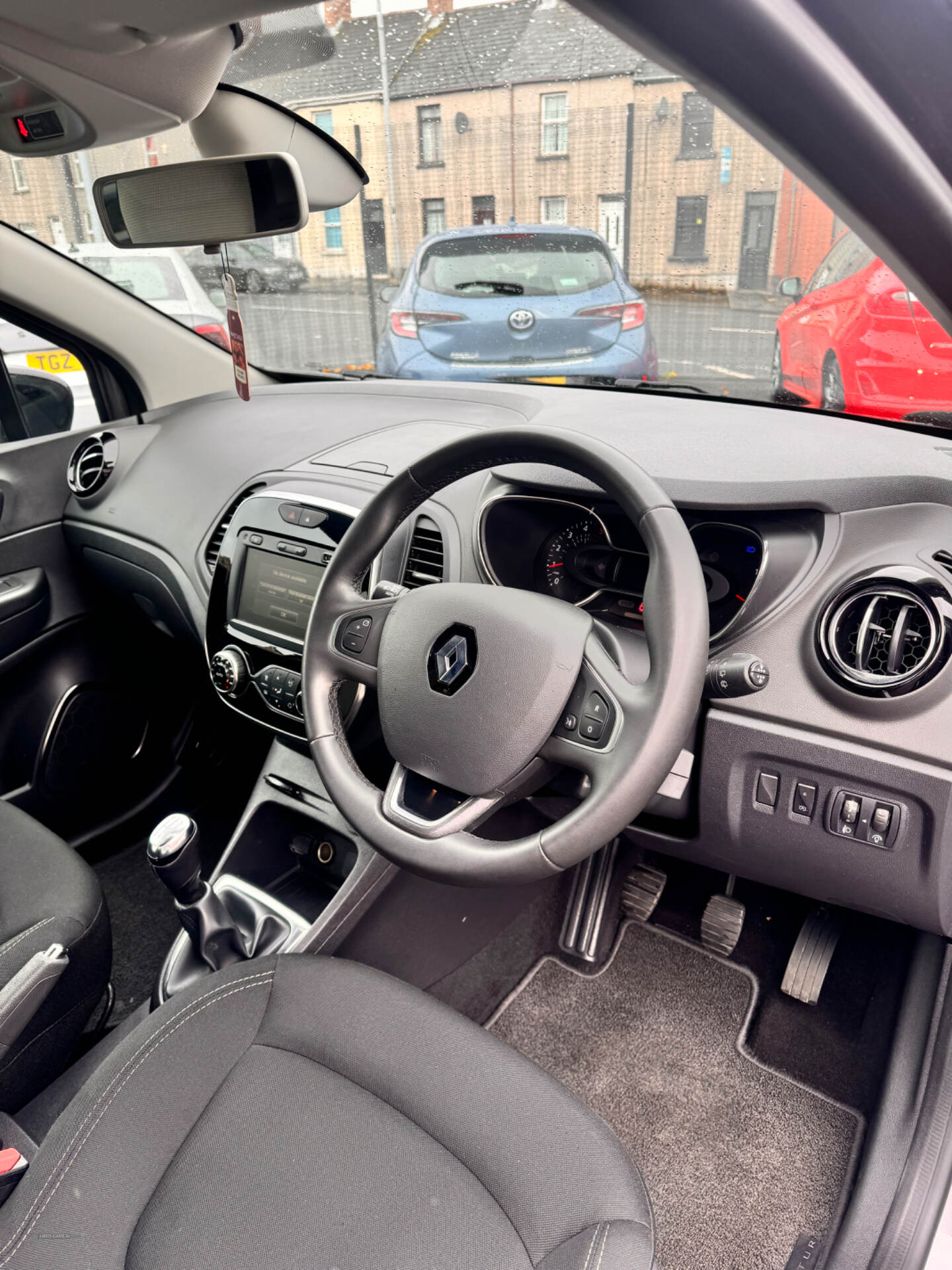 Renault Captur DIESEL HATCHBACK in Antrim