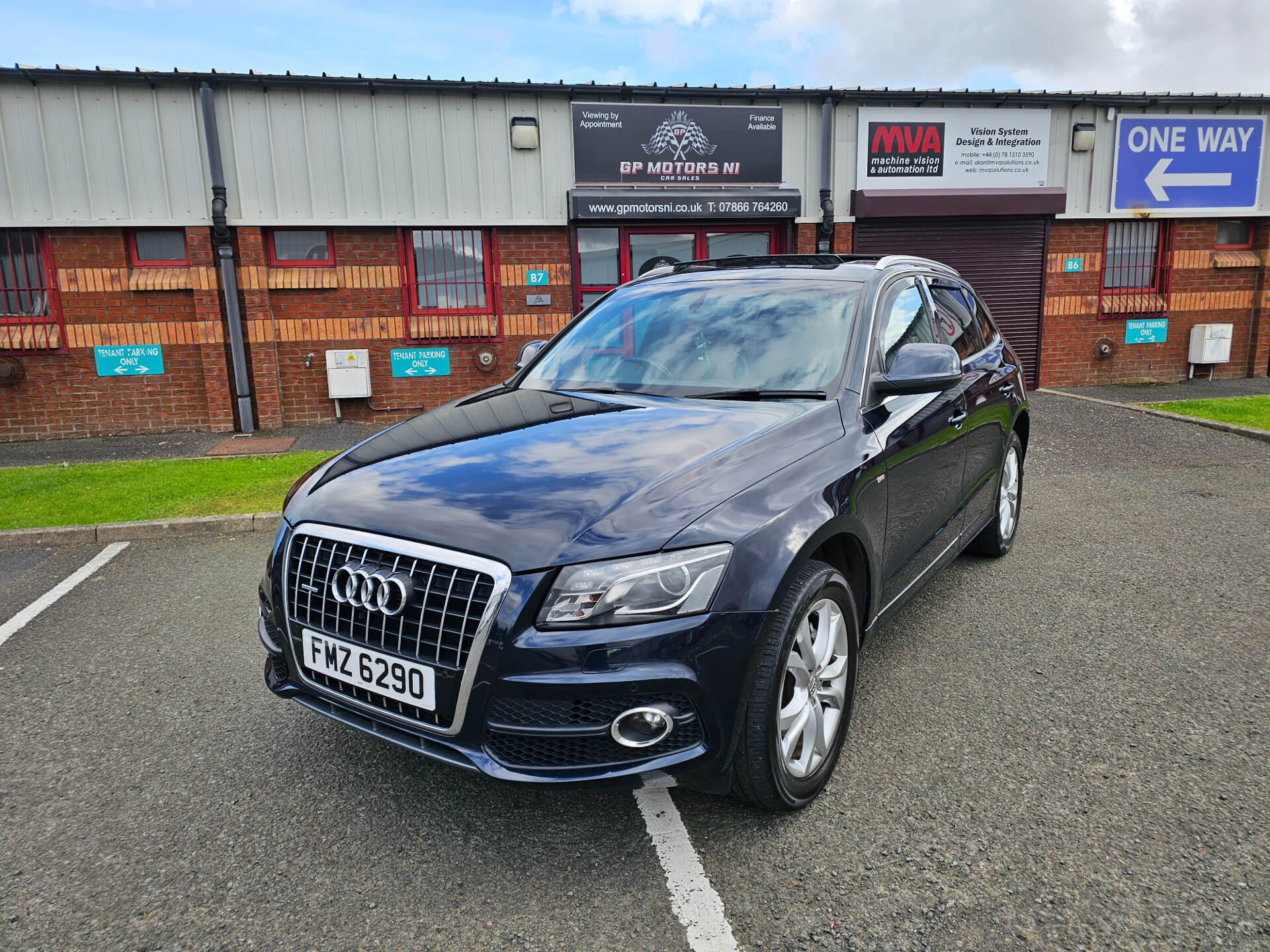 Audi Q5 DIESEL ESTATE in Down