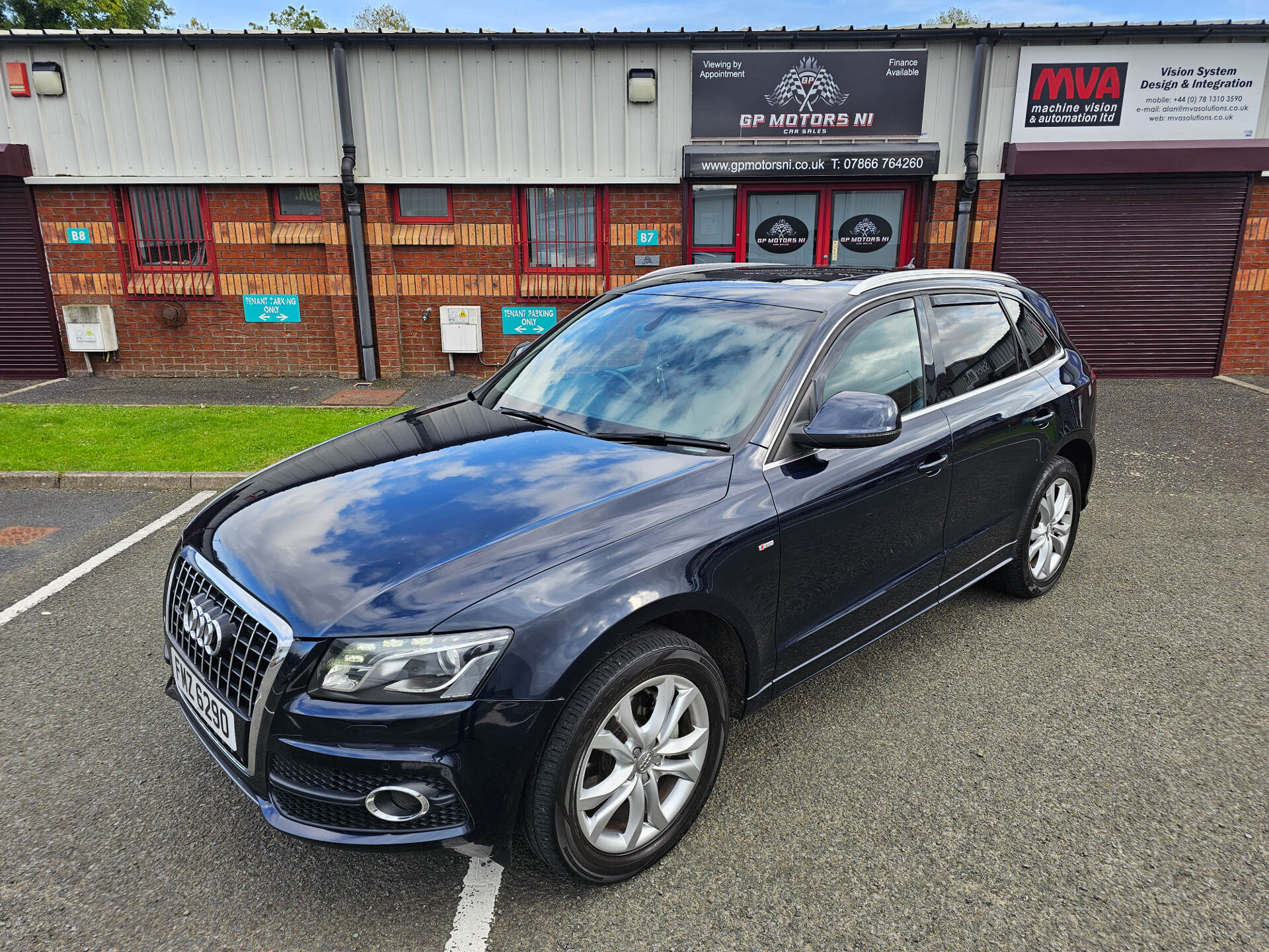 Audi Q5 DIESEL ESTATE in Down