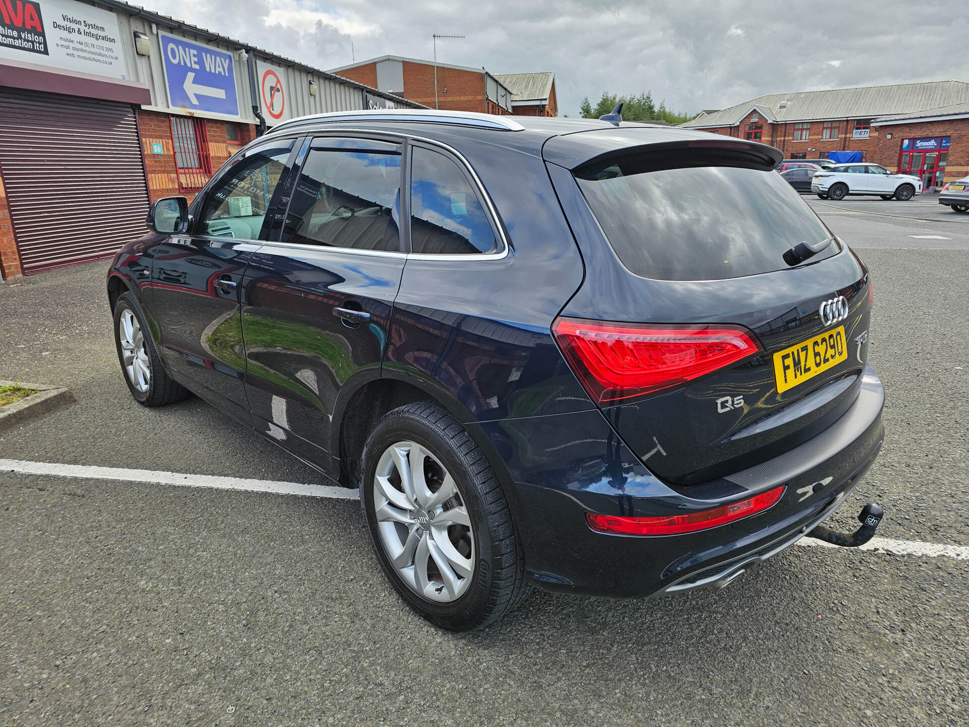 Audi Q5 DIESEL ESTATE in Down