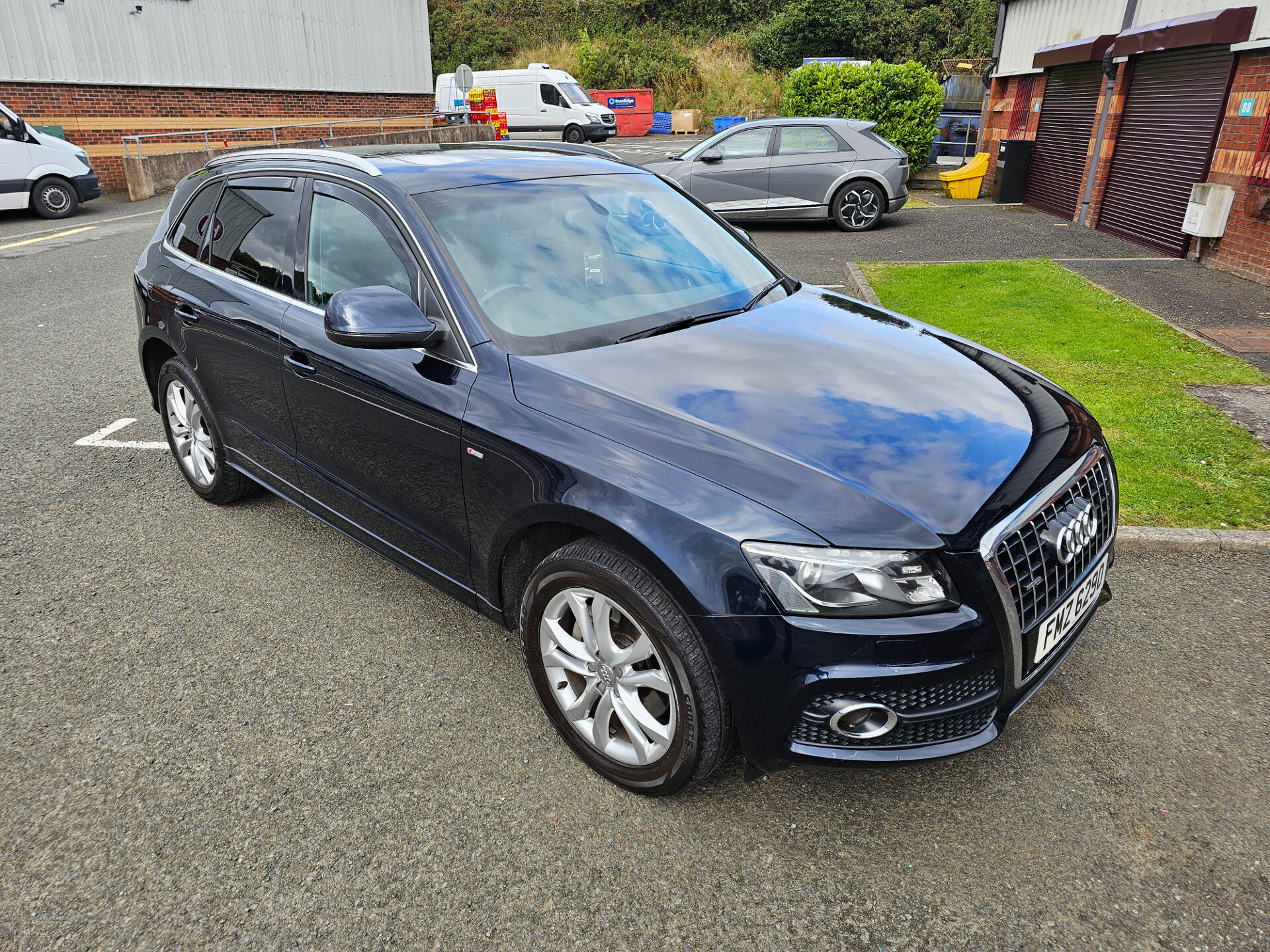 Audi Q5 DIESEL ESTATE in Down