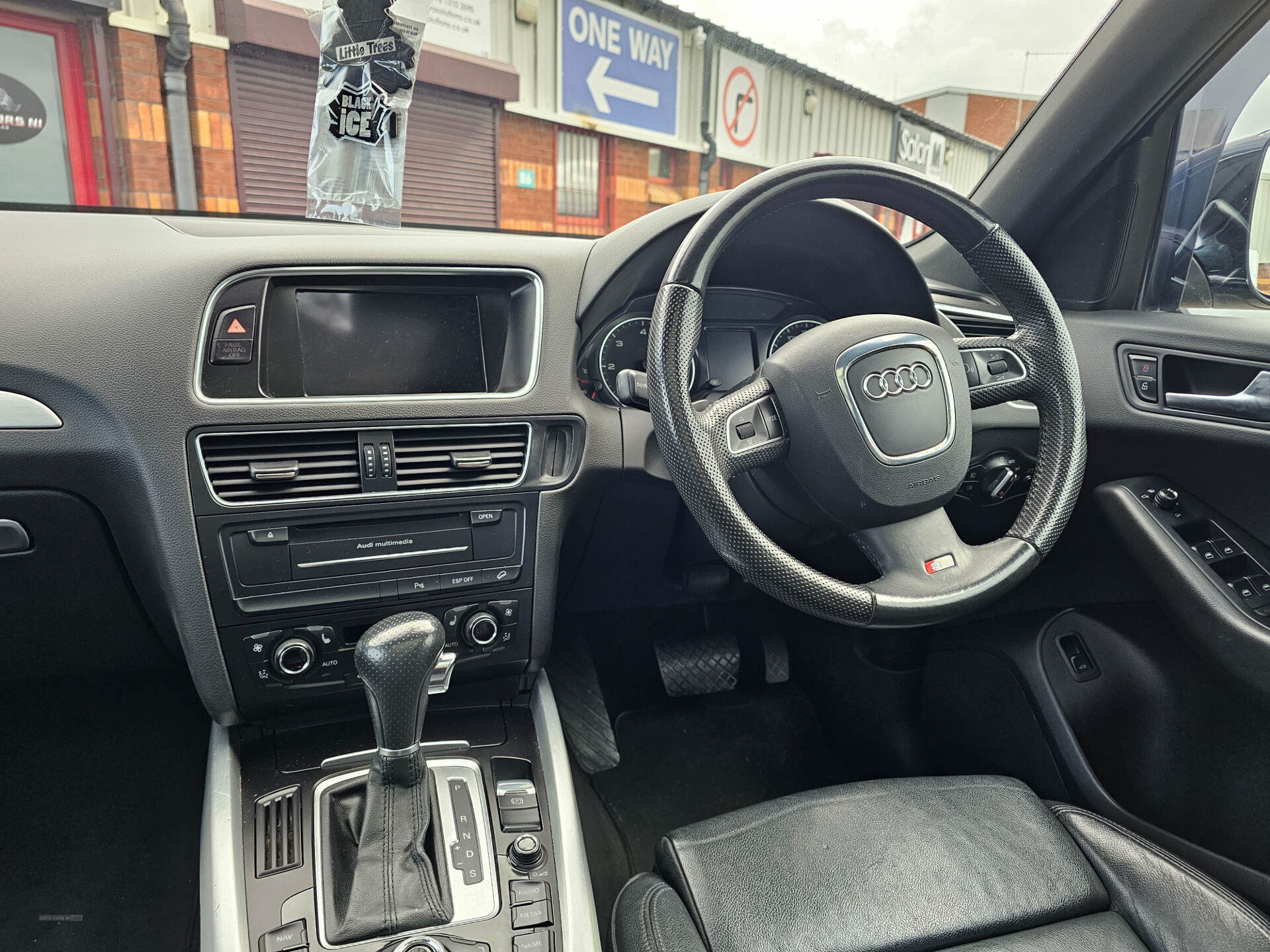 Audi Q5 DIESEL ESTATE in Down