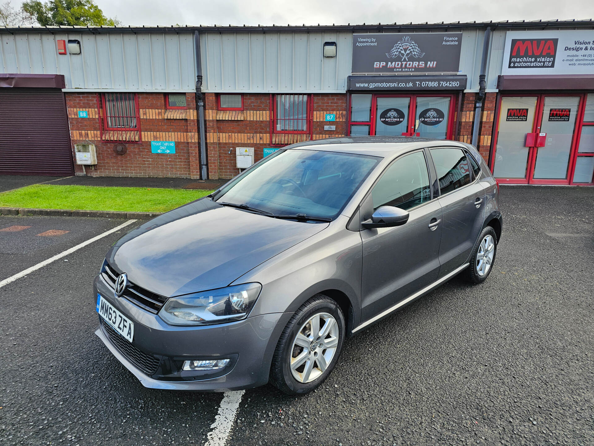 Volkswagen Polo HATCHBACK in Down